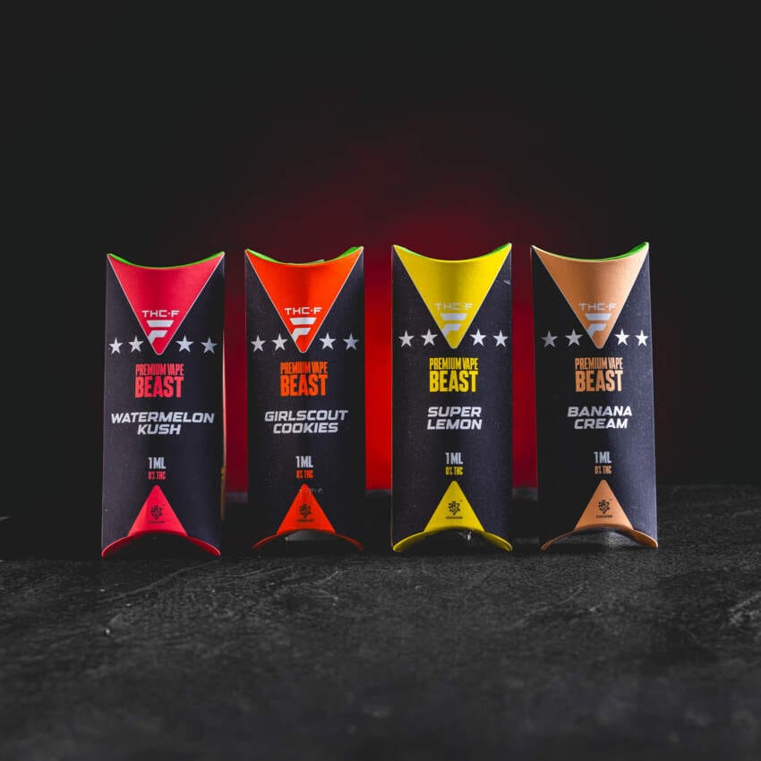 THF BEAST eldobható vape kollekció Banana Cream, Girlscout Cookies, Super Lemon és Watermelon Kush ízekben, új generációs vape prémium THF formulával, sativa-inspirált energikus és euforikus gyűjtői hatással és stílusos dizájnnal.