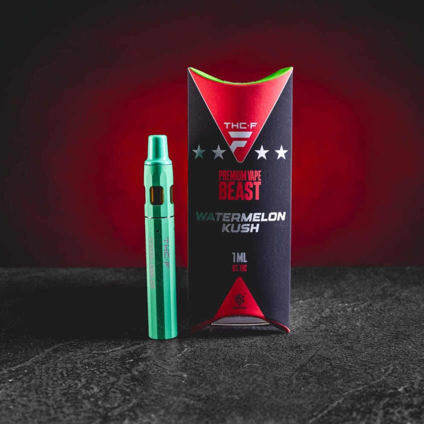 THF BEAST Watermelon Kush eldobható vape frissítő édes görögdinnyés ízzel és enyhe kushos alaptónussal, modern THF kannabinoiddal sativa-szelektív profillal, tiszta euforikus gyűjtői hatással és stabil teljesítménnyel nehézség nélkül.