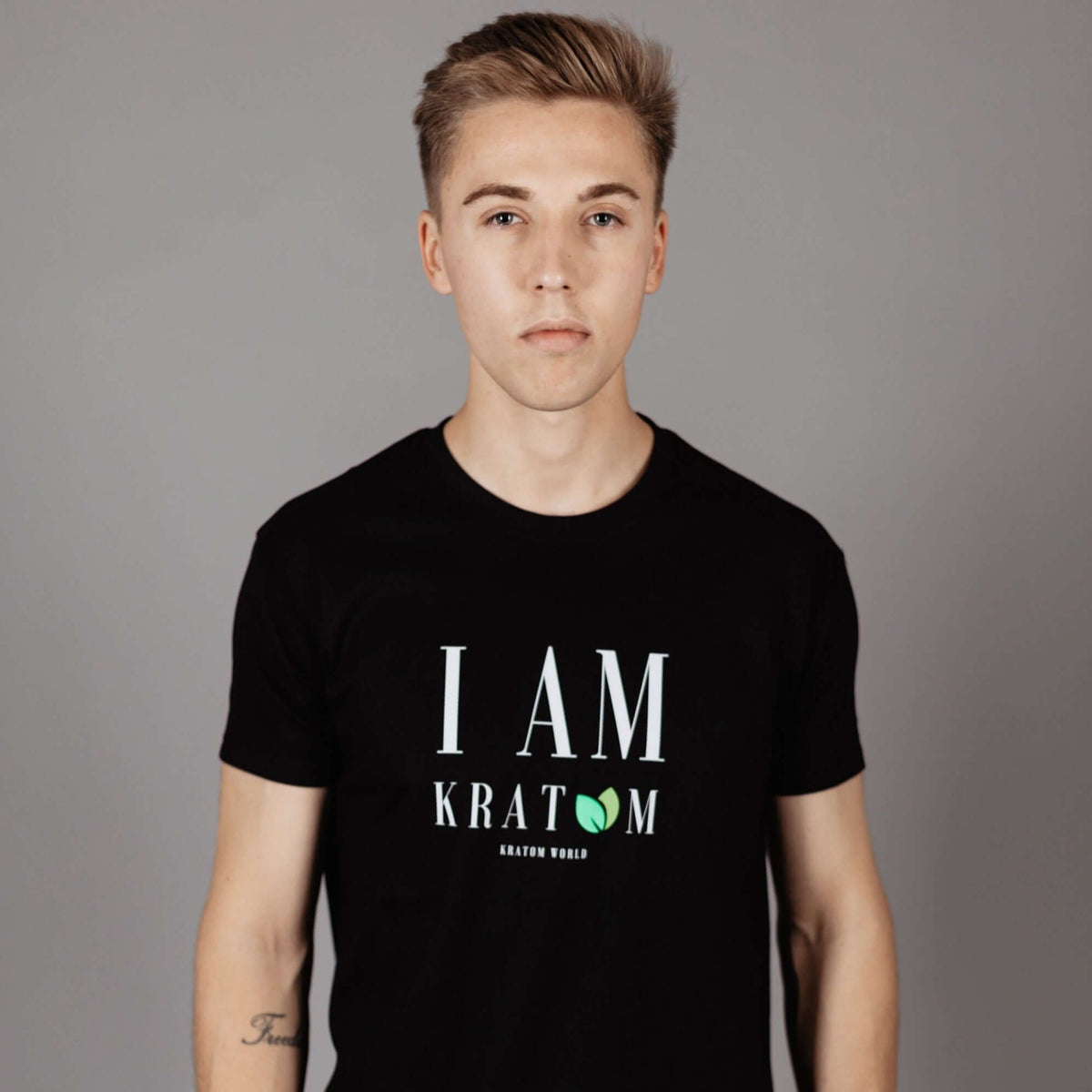 "I AM KRATOM" Férfi póló